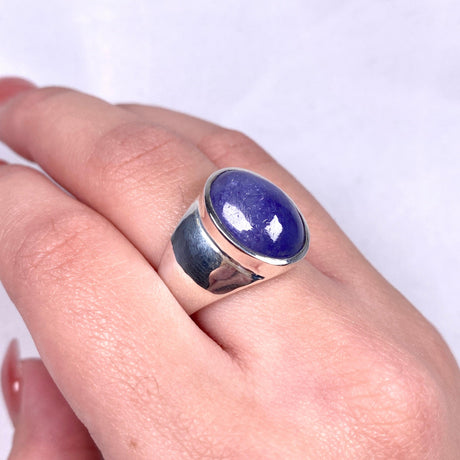 Tanzanite oval ring R4203 s.9 KRGJ2800 - Nature's Magick