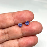 Tanzanite Round Faceted Gemstone 4-claw Set Stud Earring PSE008