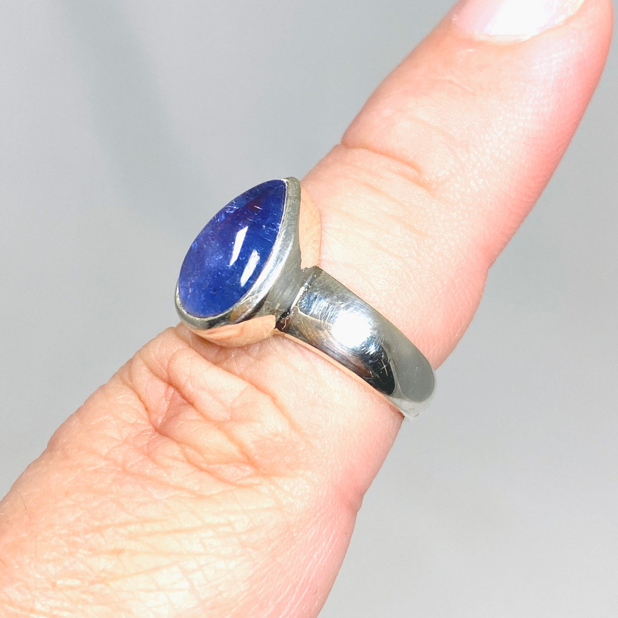 Tanzanite Teardrop Cabochon Ring Size 7.5 PRGJ514