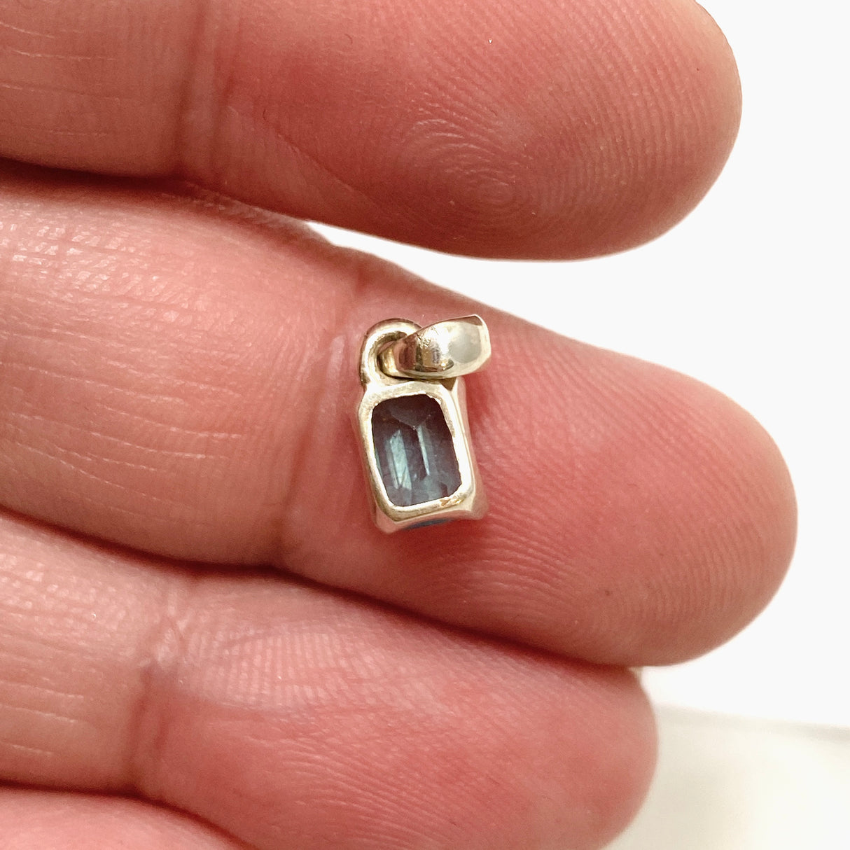 Teal Apatite Rectangular Faceted Pendant PPGJ903