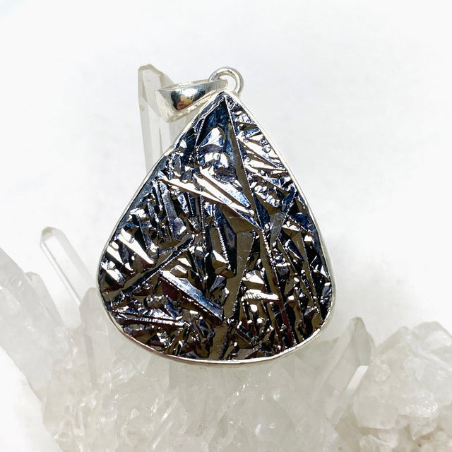 Terahertz (Silica) Raw Teardrop Pendant in a Hammered Setting KPGJ4537 - Nature's Magick