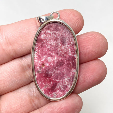 Thulite Oval Pendant in a Hammered Setting KPGJ4483 - Nature's Magick