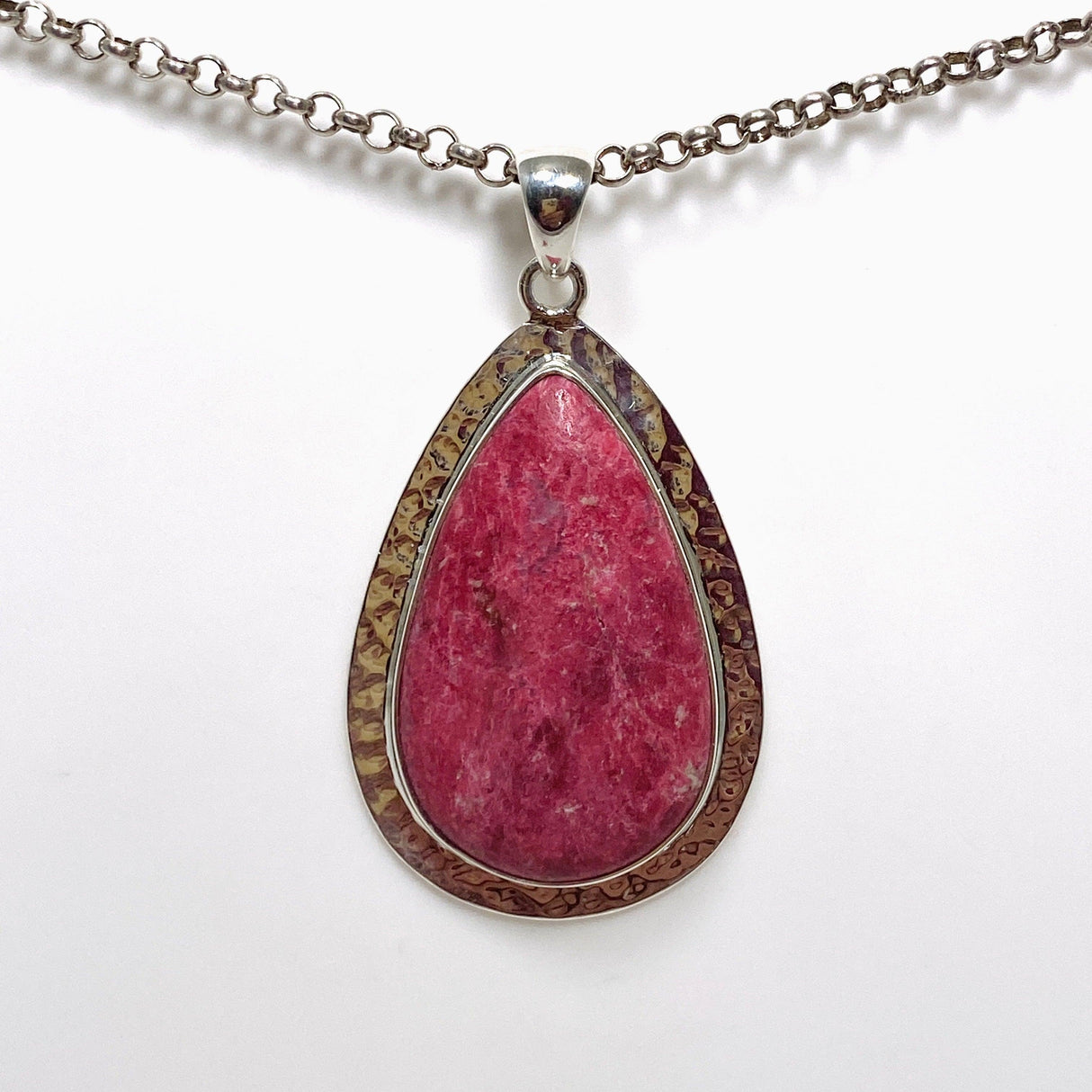 Thulite Teardrop Pendant in a Hammered Setting KPGJ4489 - Nature's Magick