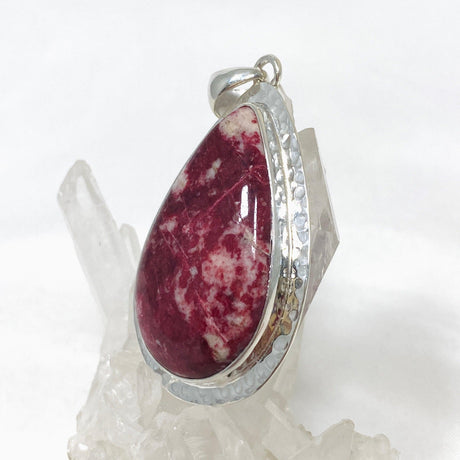 Thulite Teardrop Pendant in a Hammered Setting KPGJ4490 - Nature's Magick