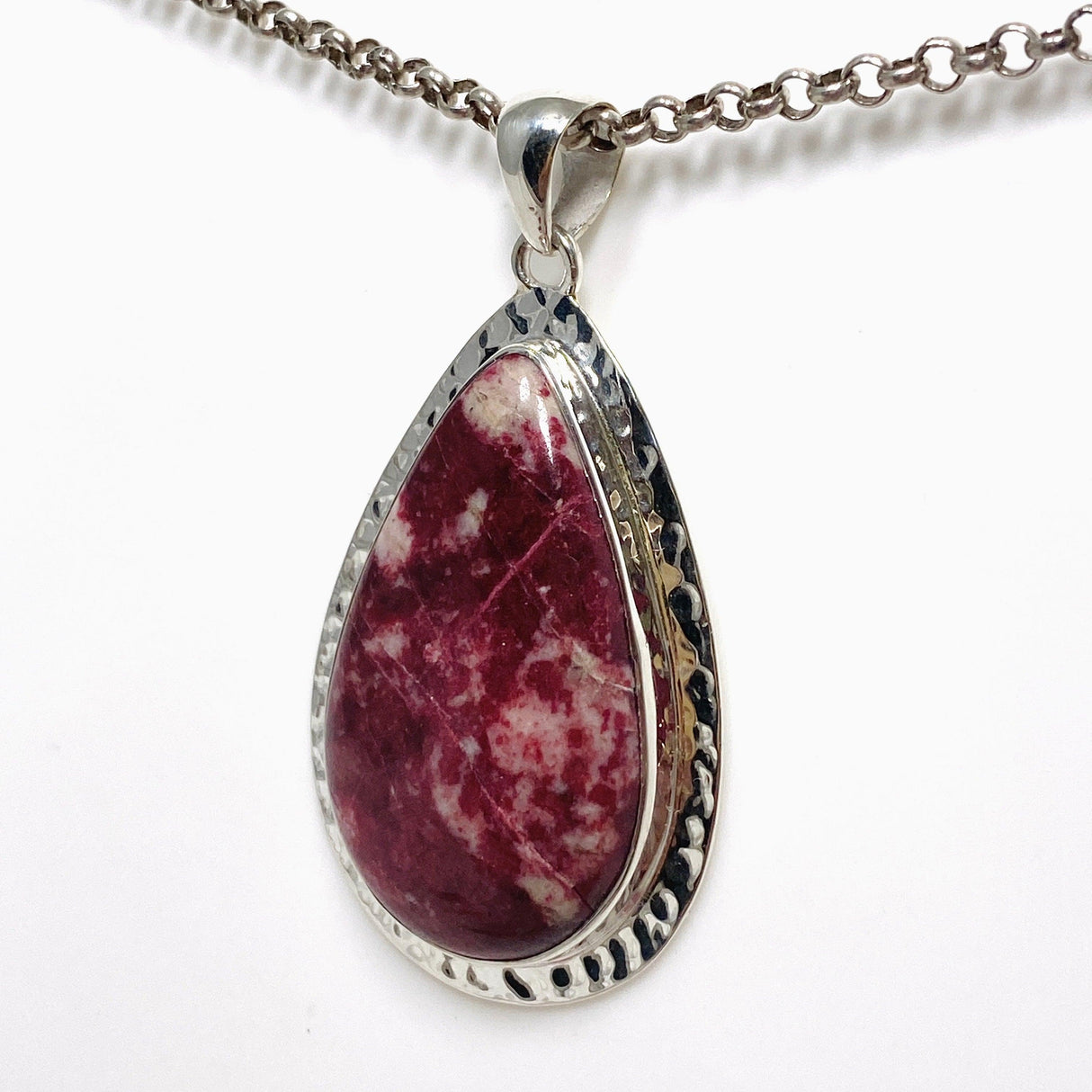 Thulite Teardrop Pendant in a Hammered Setting KPGJ4490 - Nature's Magick