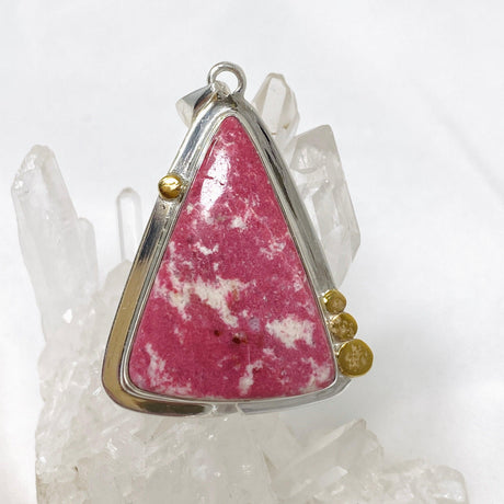 Thulite Triangle Pendant in a Decorative Setting KPGJ4491 - Nature's Magick