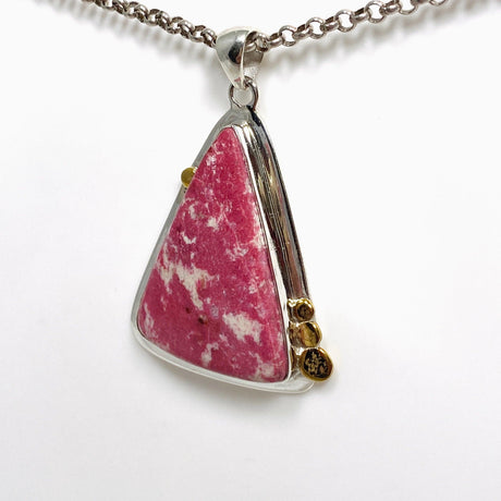 Thulite Triangle Pendant in a Decorative Setting KPGJ4491 - Nature's Magick