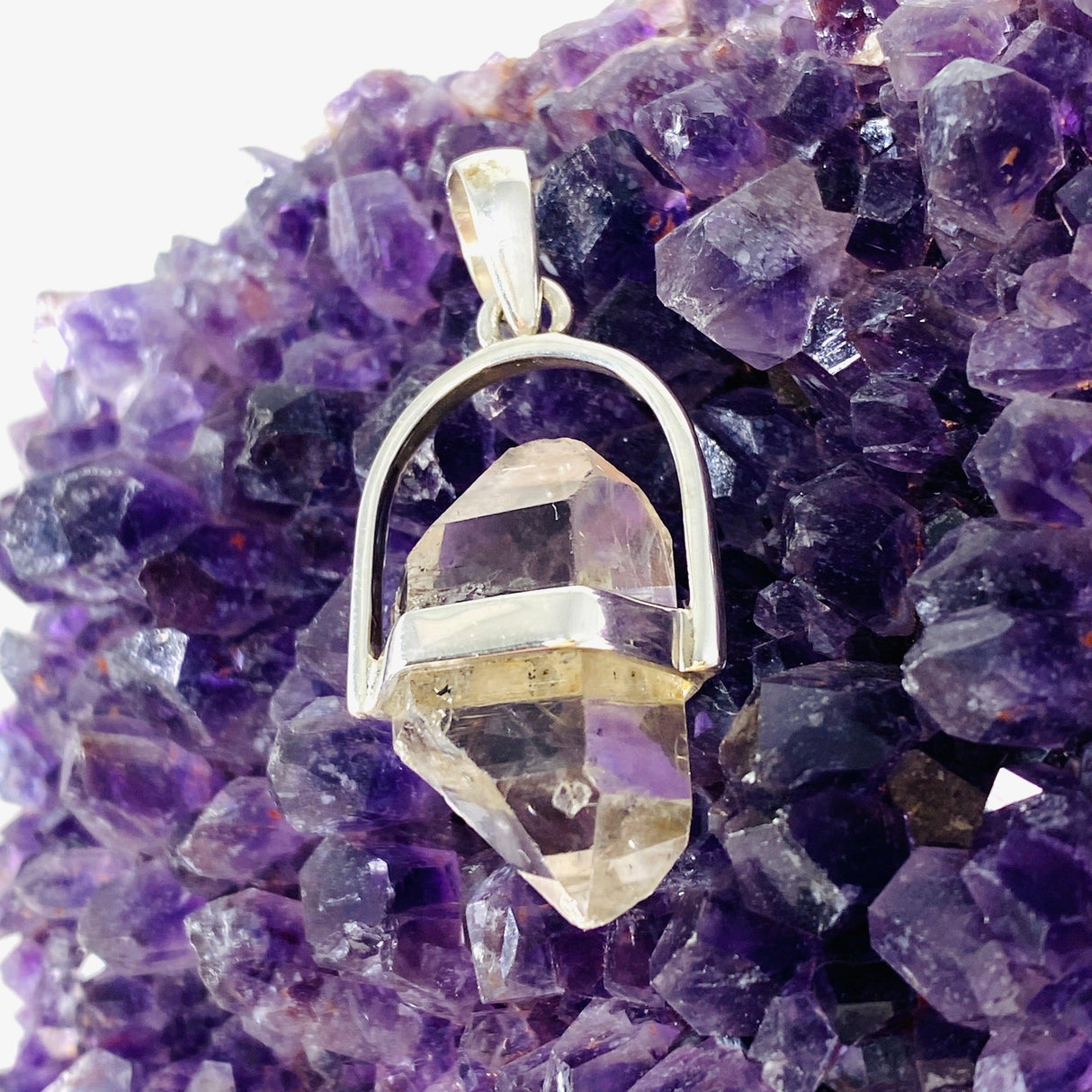 Tibetan Quartz Crystal Pendant PPGJ616 - Nature's Magick