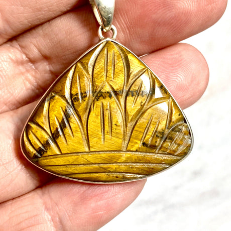 Tiger's eye pattern teardrop pendant KPGJ2026 - Nature's Magick