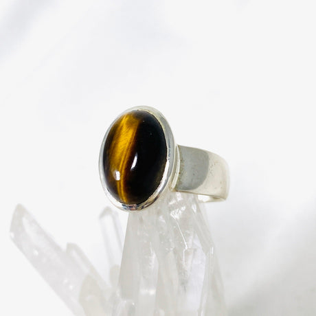 Tigers Eye Oval Ring Size 7 KRGJ3126 - Nature's Magick