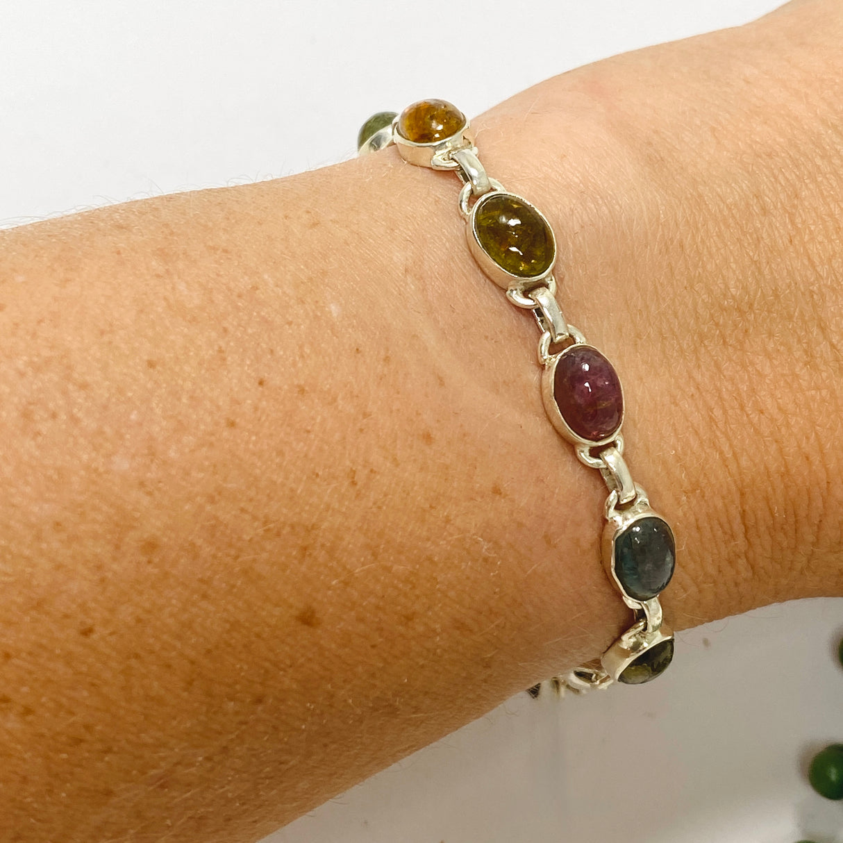 Tourmaline Oval Cabochon Bracelet HBGJ-01