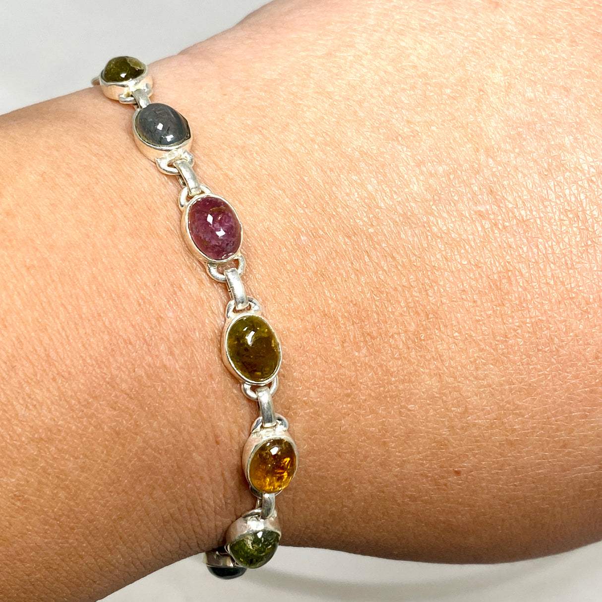 Tourmaline Oval Cabochon Bracelet HBGJ-01