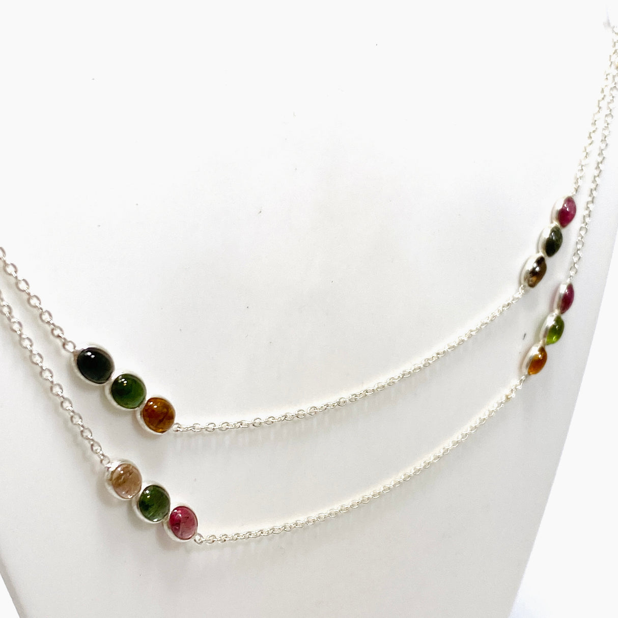 Tourmaline Oval Cabochon Necklace PNGJ001