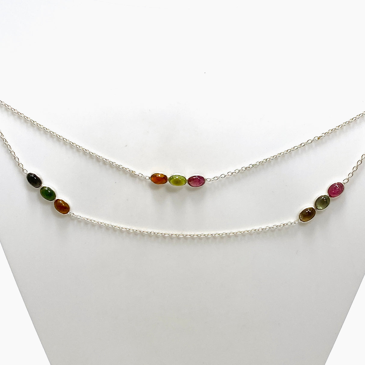 Tourmaline Oval Cabochon Necklace PNGJ001