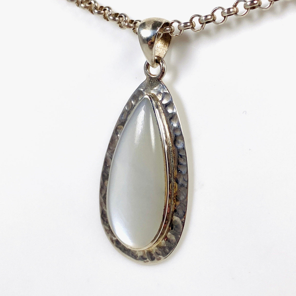 White Moonstone teardrop pendant KPGJ3091 - Nature's Magick