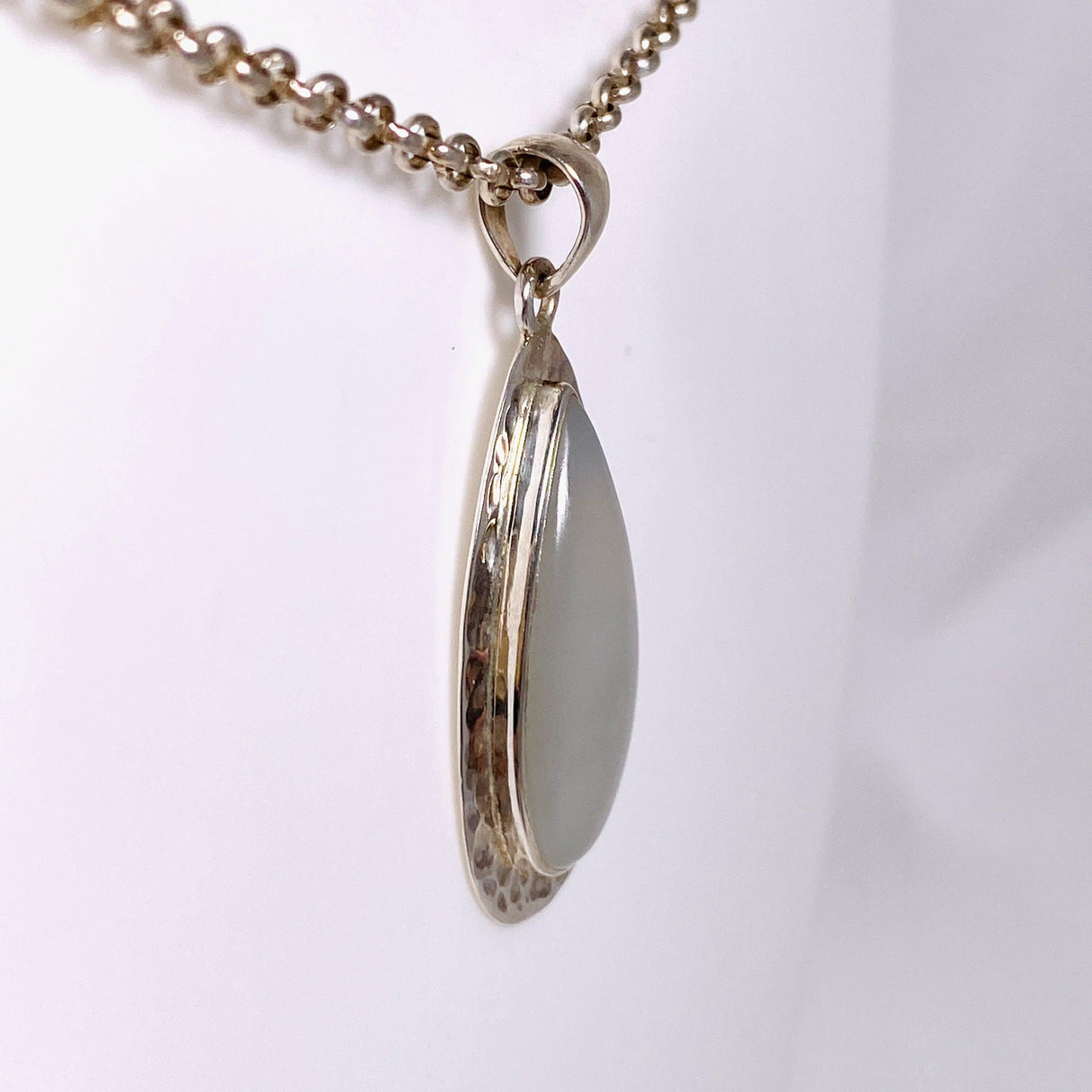 White Moonstone teardrop pendant KPGJ3091 - Nature's Magick