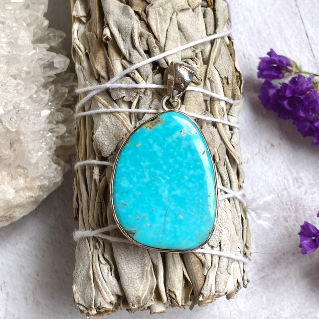 American Turquoise oval pendant KPGJ3222 - Nature's Magick