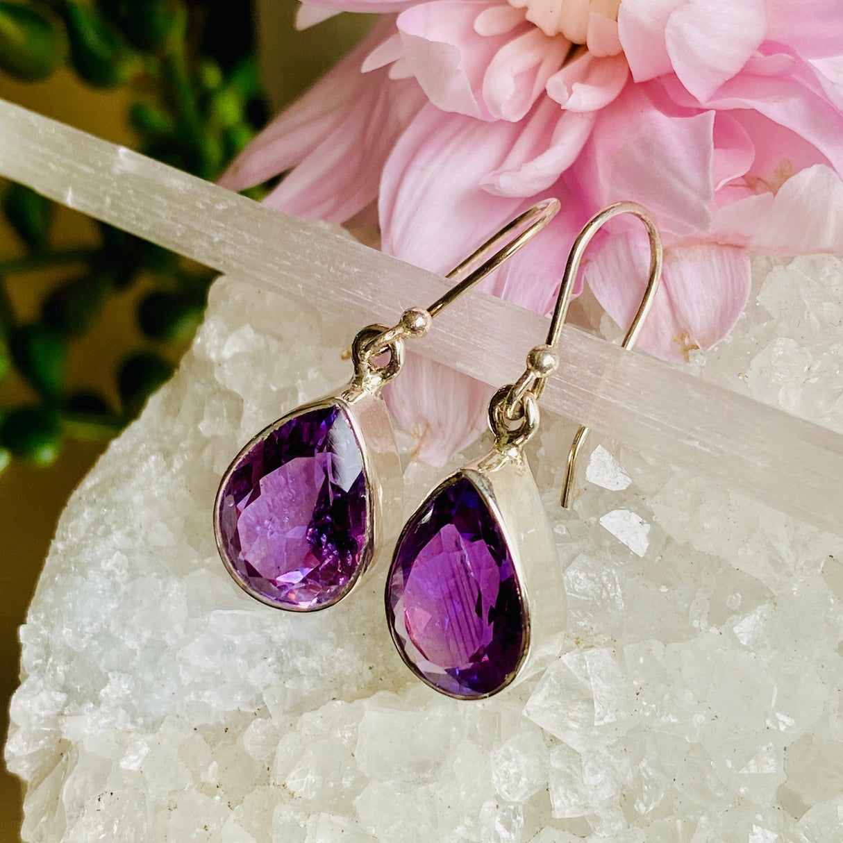 Amethyst faceted teardrop earrings KEGJ806 - Nature's Magick