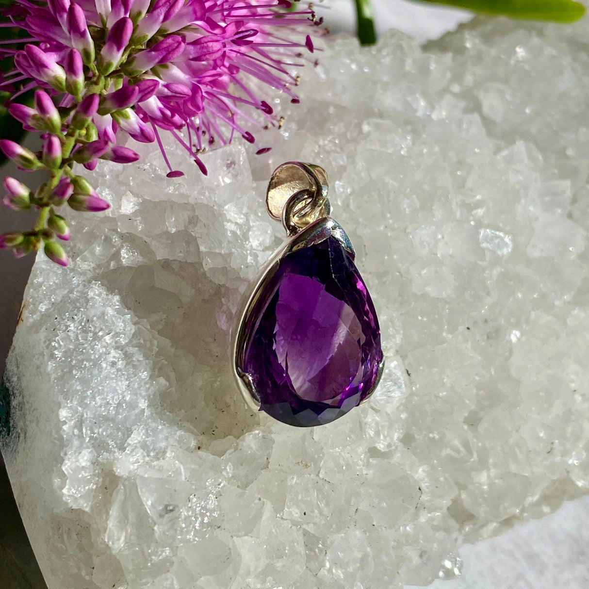 Amethyst faceted teardrop pendant KPGJ2709 - Nature's Magick