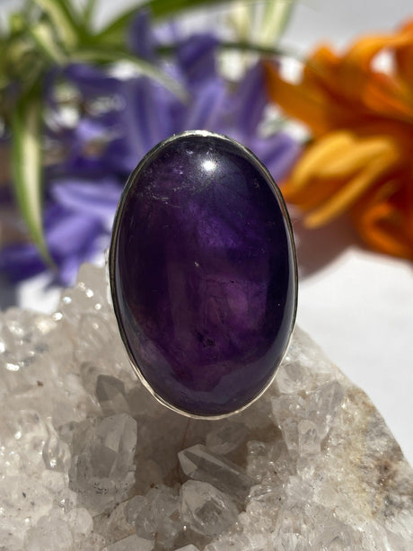 Amethyst Large Oval cabochon ring with beaten band s8 - Nature's Magick