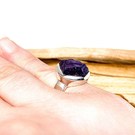 Amethyst raw ring s.7.5 PRGJ206 - Nature's Magick