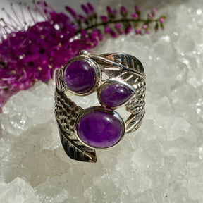 Amethyst triple stone detailed banded ring s.9 SSGJ55 - Nature's Magick