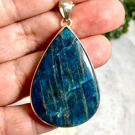 Apatite teardrop cabochon pendant KPGJ2568 - Nature's Magick