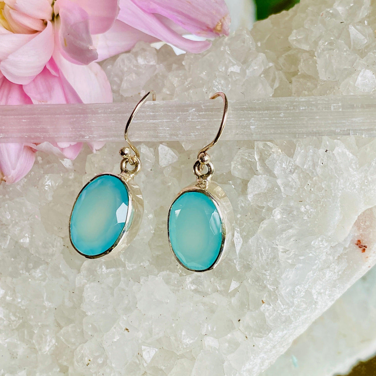 Aquamarine Chalcedony oval faceted earrings KEGJ818 - Nature's Magick