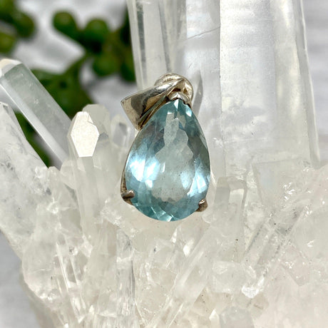 Aquamarine faceted teardrop pendant PPGJ371 - Nature's Magick