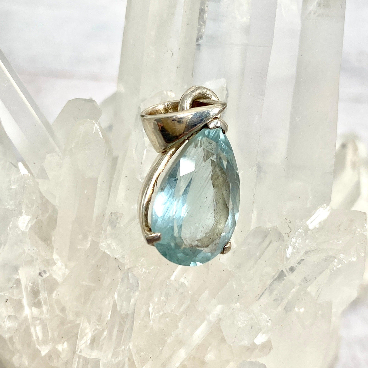 Aquamarine faceted teardrop pendant PPGJ371 - Nature's Magick