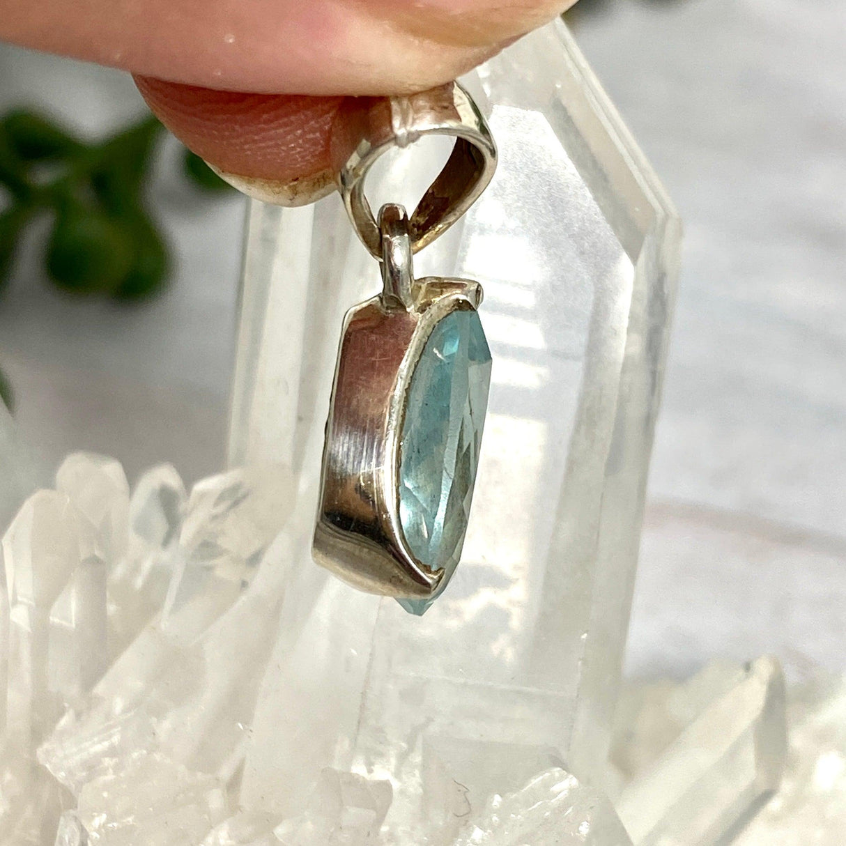 Aquamarine faceted teardrop pendant PPGJ371 - Nature's Magick