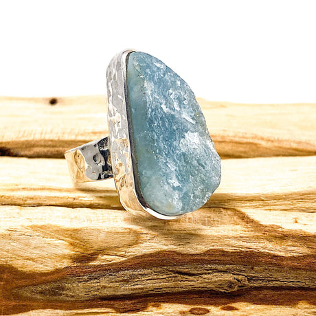 Aquamarine raw teardrop ring with beaten band s.7 KPGJ1362 - Nature's Magick