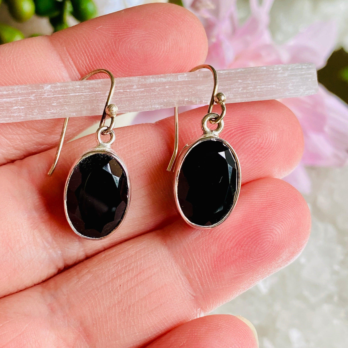 Black Onyx oval faceted earrings KEGJ800 - Nature's Magick