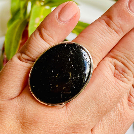 Black Tourmaline oval beaten band ring s.11 KRGJ2253 - Nature's Magick