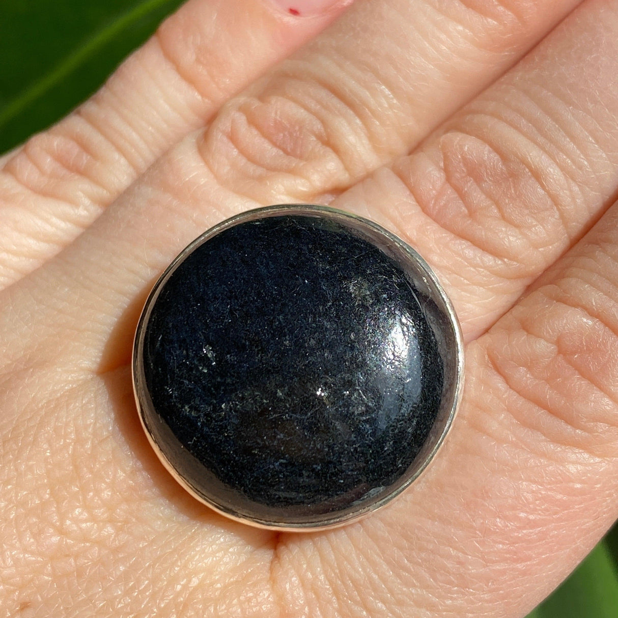 Black Tourmaline round beaten band ring s.9 KRGJ2251 - Nature's Magick