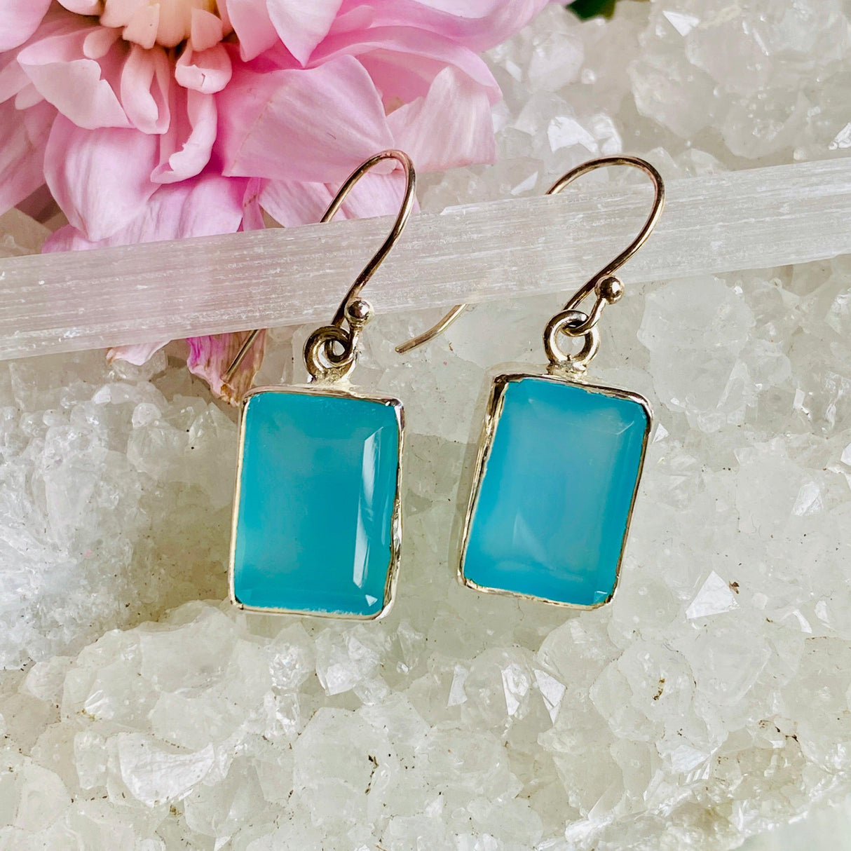 Blue Chalcedony faceted rectangular earrings KEGJ817 - Nature's Magick