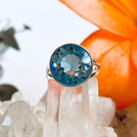 Blue Topaz round faceted ring s.6 KRGJ2305 - Nature's Magick