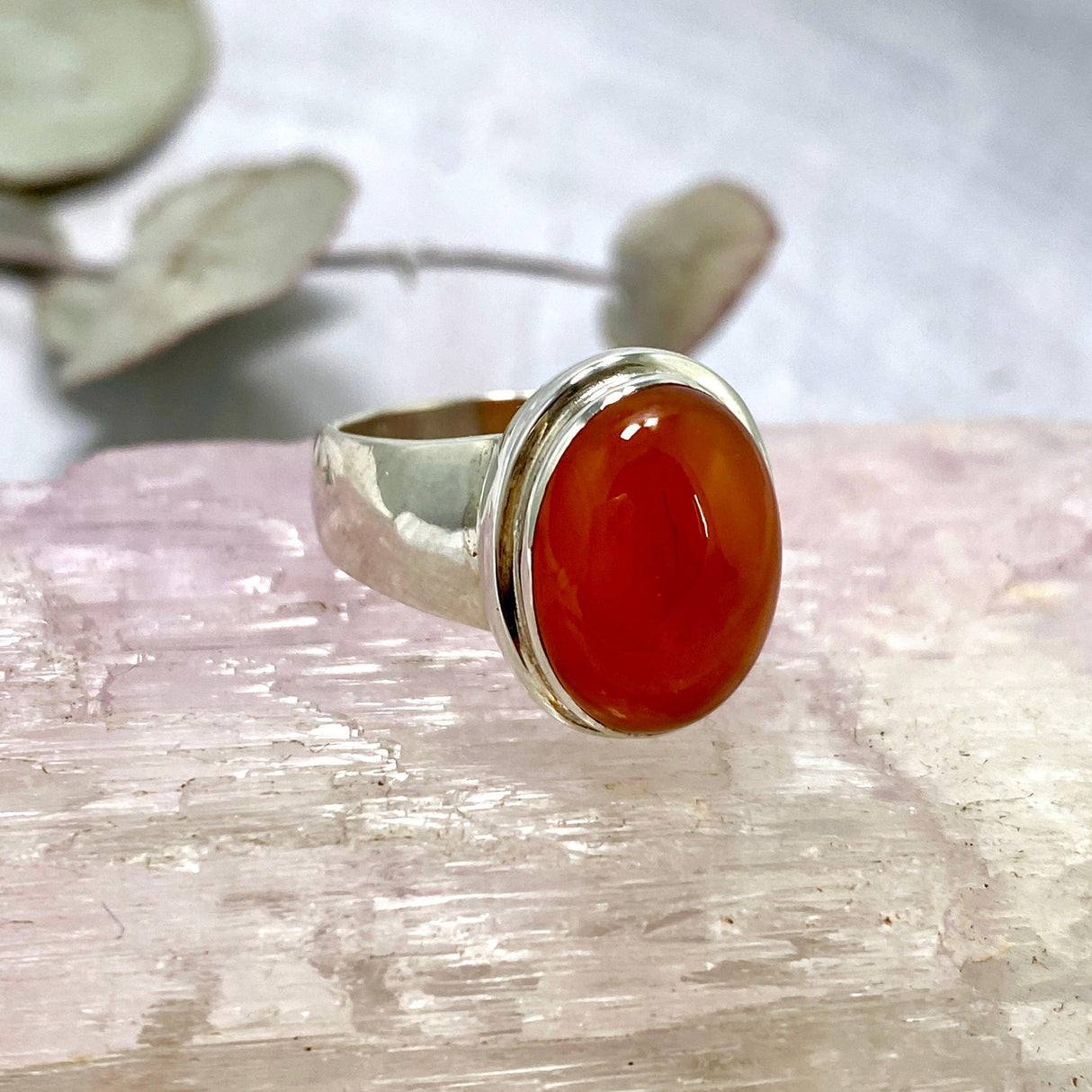 Carnelian oval cabochon ring s.8 KRGJ2318 - Nature's Magick