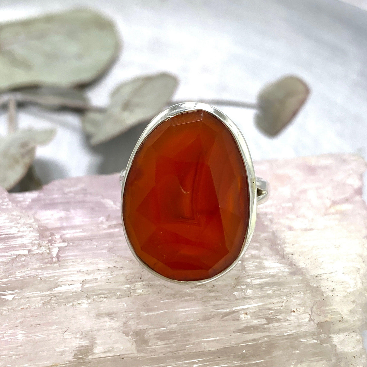 Carnelian oval faceted ring s.10 KRGJ2554 - Nature's Magick