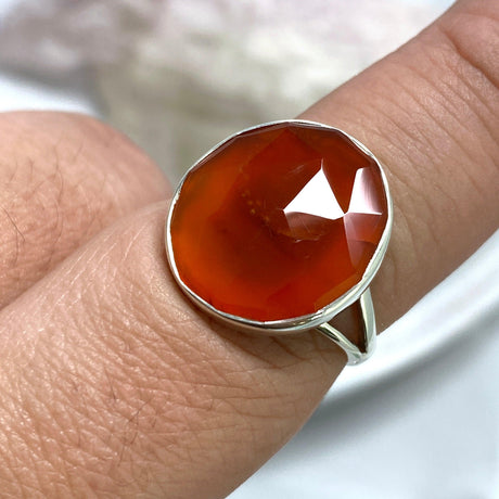 Carnelian oval faceted ring s.9 KRGJ2122 - Nature's Magick