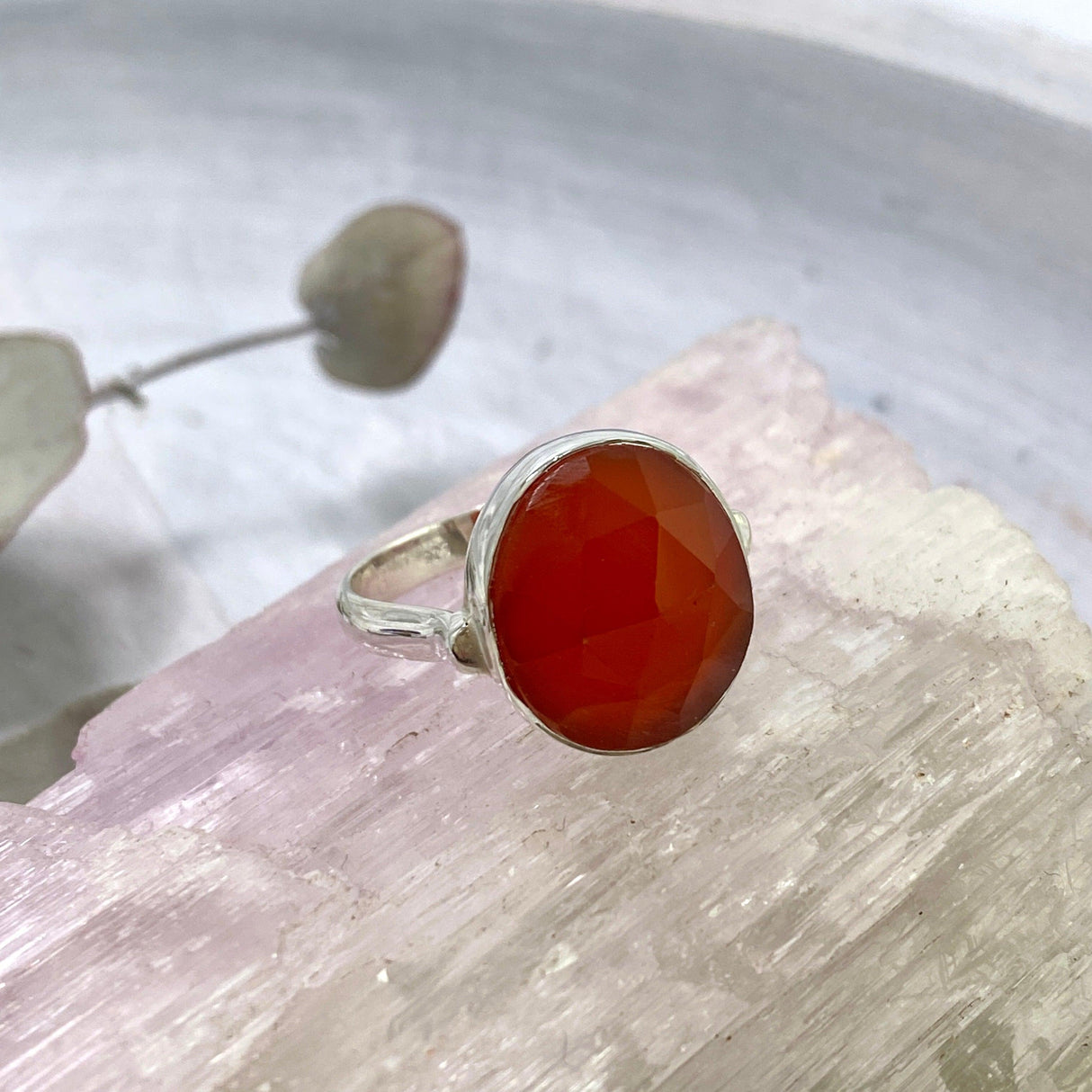 Carnelian oval faceted ring s.9 KRGJ2551 - Nature's Magick