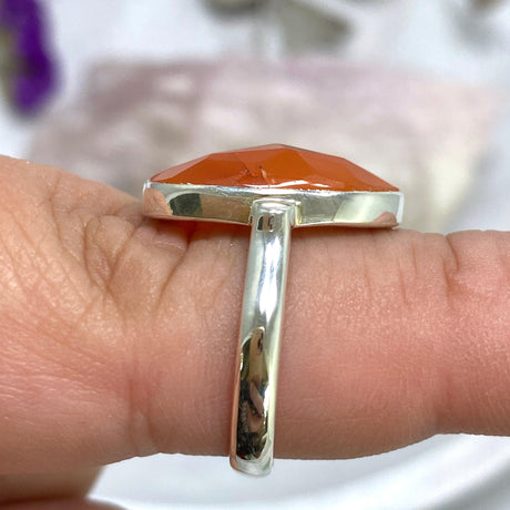 Carnelian oval faceted ring s.9 KRGJ2552 - Nature's Magick