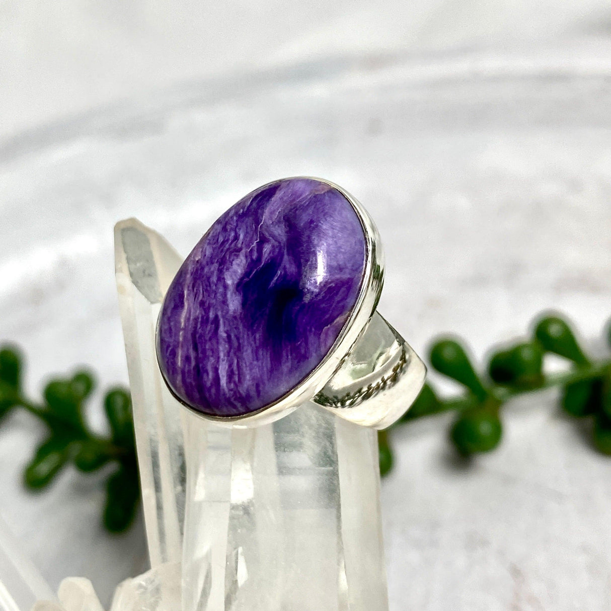 Charoite oval ring s.8 KRGJ2668 - Nature's Magick