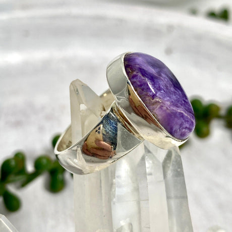 Charoite oval ring s.8 KRGJ2668 - Nature's Magick