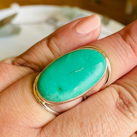 Chrysoprase oval split band ring s.8 KRGJ2134 - Nature's Magick