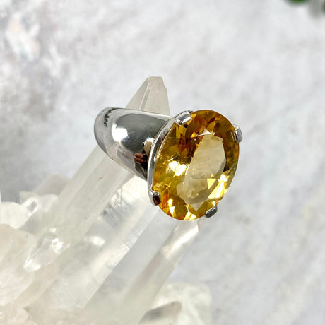 Citrine oval cut ring s.8 HRGJ-24 - Nature's Magick