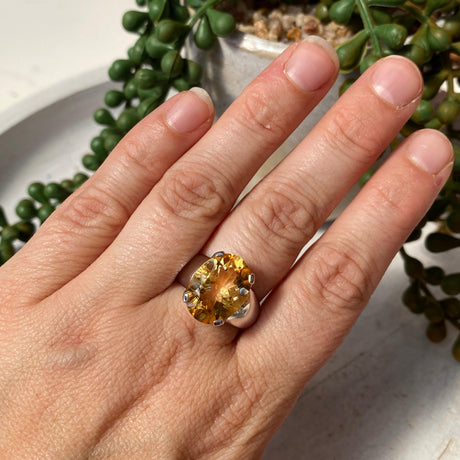 Citrine oval cut ring s.8 HRGJ-24 - Nature's Magick