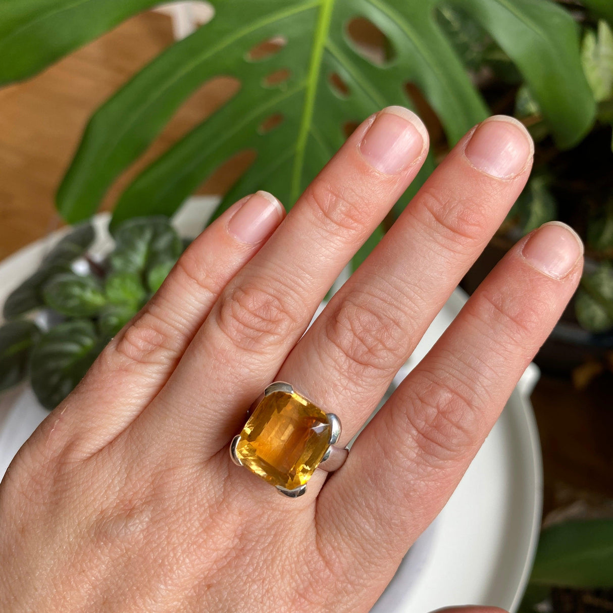 Citrine rectangular faceted ring s.8 KRGJ2150 - Nature's Magick