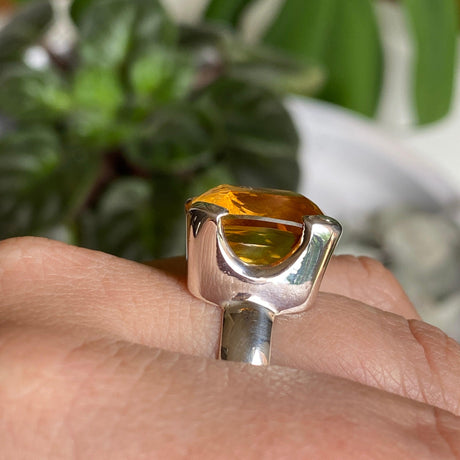 Citrine rectangular faceted ring s.8 KRGJ2150 - Nature's Magick