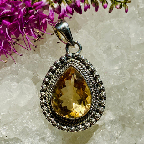 Citrine teardrop faceted detailed setting pendant KPGJ3007 - Nature's Magick